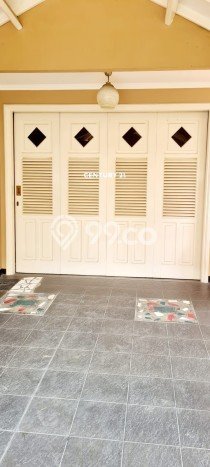 Rumah Mewah LB 210m2 Siap Pakai Desain Elegan di Rempoa, Tangerang Rumah Mewah LB 210m2 Siap Pakai Desain Elegan di Rempoa, Tangerang