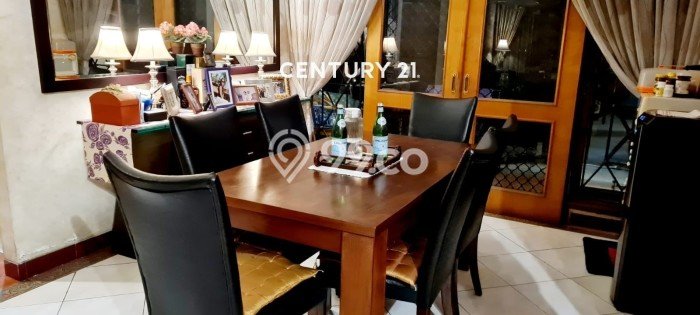 Rumah Mewah LB 210m2 Siap Pakai Desain Elegan di Rempoa, Tangerang Rumah Mewah LB 210m2 Siap Pakai Desain Elegan di Rempoa, Tangerang