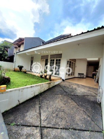 Rumah Mewah LB 250m2 Siap Pakai Desain Elegan di Rempoa, Tangerang Rumah Mewah LB 250m2 Siap Pakai Desain Elegan di Rempoa, Tangerang