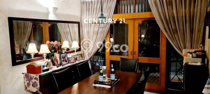 Rumah Mewah LB 210m2 Siap Pakai Desain Elegan di Rempoa, Tangerang Rumah Mewah LB 210m2 Siap Pakai Desain Elegan di Rempoa, Tangerang