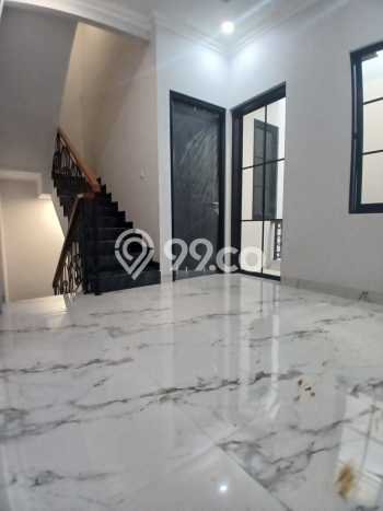 Dijual Cepat Rumah Favorit Siap Huni LB 125m2 di Pasar Minggu, Jakarta Selatan Dijual Cepat Rumah Favorit Siap Huni LB 125m2 di Pasar Minggu, Jakarta Selatan