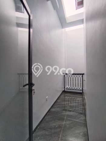 Rumah Strategis Minimalis Lb 160m2 di Jagakarsa, Jakarta Selatan Rumah Strategis Minimalis Lb 160m2 di Jagakarsa, Jakarta Selatan