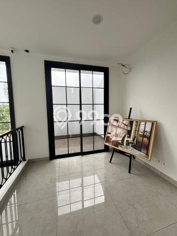 Dijual Rumah Premium dengan Fasilitas Sekitar Komplit di Duren Sawit, Jakarta Timur Dijual Rumah Premium dengan Fasilitas Sekitar Komplit di Duren Sawit, Jakarta Timur