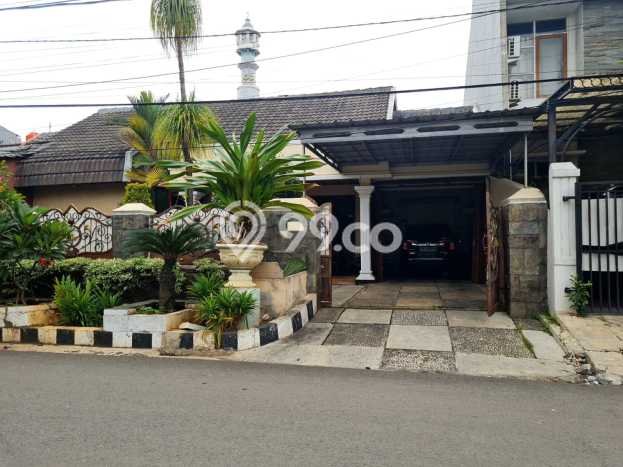 Rumah Luxury Modern Siap Huni di Pondok Kelapa Jakarta Timur Rumah Luxury Modern Siap Huni di Pondok Kelapa Jakarta Timur