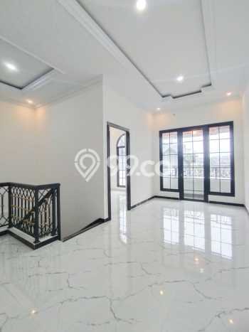 Rumah Strategis Minimalis Lb 160m2 di Jagakarsa, Jakarta Selatan Rumah Strategis Minimalis Lb 160m2 di Jagakarsa, Jakarta Selatan