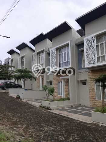 Rumah Minimalis 3 KT LT 72m2 di Batu Rumah Minimalis 3 KT LT 72m2 di Batu