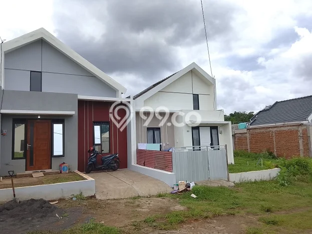 Rumah Sederhana Dijual Lokasi Pakis 2 Kamar dengan LT 60m2 Rumah Sederhana Dijual Lokasi Pakis 2 Kamar dengan LT 60m2