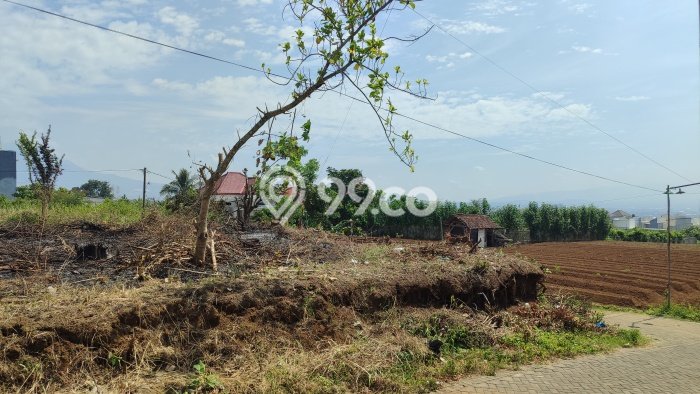Tanah Kavling Dijual di Tlogomas, Malang dengan Luas Tanah 120m2 Tanah Kavling Dijual di Tlogomas, Malang dengan Luas Tanah 120m2
