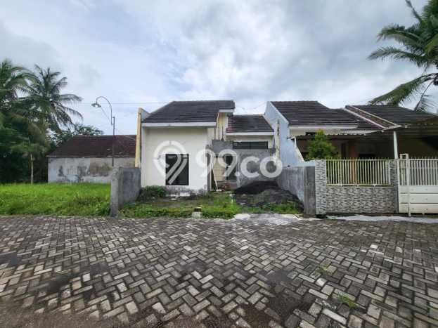 Rumah Nyaman 2 KT LB 80m2 Kondisi Bagus di Malang Kota Rumah Nyaman 2 KT LB 80m2 Kondisi Bagus di Malang Kota
