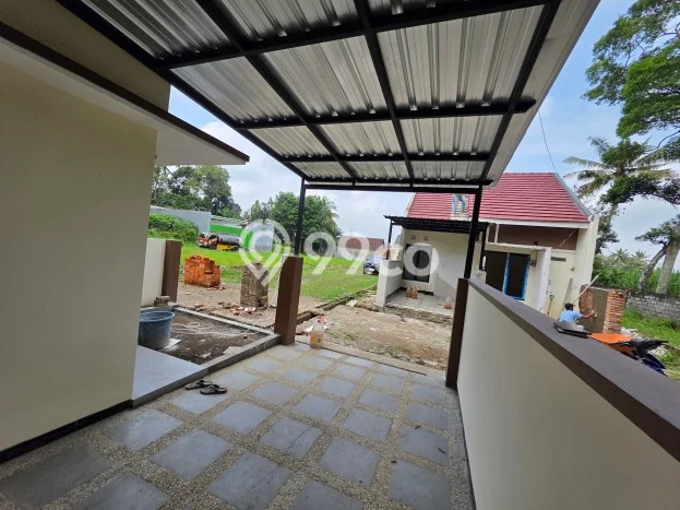 Hunian Strategis 2 KT LB 40m2 Kondisi Bagus di Buring Hunian Strategis 2 KT LB 40m2 Kondisi Bagus di Buring
