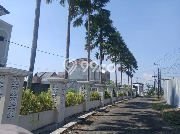 Jual Rumah Harga Miring Sukun Punya 2 Kamar & LT 95m2 Jual Rumah Harga Miring Sukun Punya 2 Kamar & LT 95m2