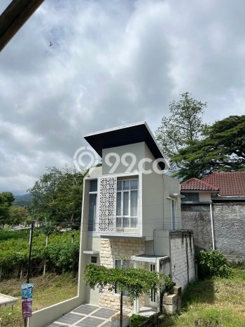 Vila di , Luas 105m2m², Cocok untuk tempat tinggal keluarga Vila di , Luas 105m2m², Cocok untuk tempat tinggal keluarga