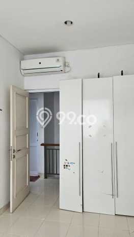 Disewakan! Rumah 2 Kamar Tidur &
2 Kamar Mandi di Gading Serpong Virginia Village, Tangerang Disewakan! Rumah 2 Kamar Tidur &
2 Kamar Mandi di Gading Serpong Virginia Village, Tangerang