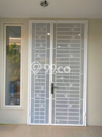 Jual Rumah Mewah Elegan Dengan View Cantik di Gading Serpong, Tangerang Jual Rumah Mewah Elegan Dengan View Cantik di Gading Serpong, Tangerang