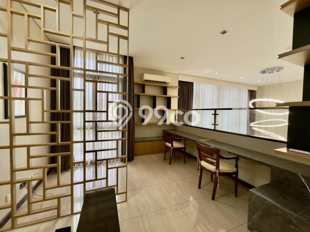 Hunian Mewah Siap Huni LT 336m2 di BSD, Tangerang Selatan Hunian Mewah Siap Huni LT 336m2 di BSD, Tangerang Selatan
