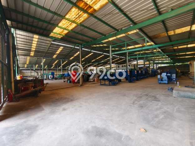 For Rent Gudang di Periuk, Luas 5500m², Kawasan Ramai For Rent Gudang di Periuk, Luas 5500m², Kawasan Ramai