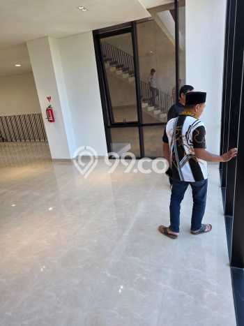 Unit Kantor Disewa Lokasi BSD, Tangerang Selatan Spesifikasi Luas Bangunan 583m2 Unit Kantor Disewa Lokasi BSD, Tangerang Selatan Spesifikasi Luas Bangunan 583m2