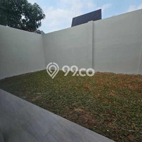 Rumah Luxury Modern Tanpa Renovasi di BSD Puspita Loka Tangerang Rumah Luxury Modern Tanpa Renovasi di BSD Puspita Loka Tangerang