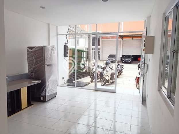 Area Strategis! Disewakan Gudang Lokasi Tangerang, Tangerang Cocok untuk Bisnis Area Strategis! Disewakan Gudang Lokasi Tangerang, Tangerang Cocok untuk Bisnis