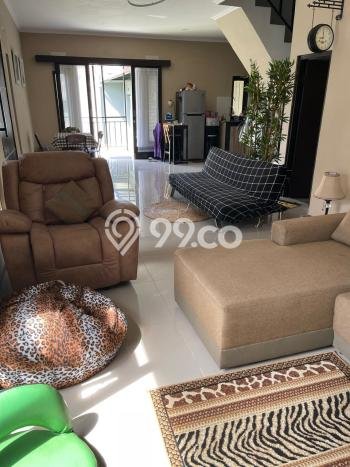 For Sale! Vila Kawasan , Luas 220m2m², Posisi Premium For Sale! Vila Kawasan , Luas 220m2m², Posisi Premium