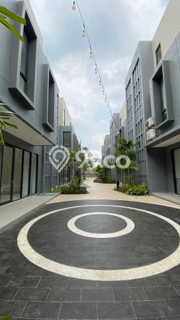 Ruko untuk disewa di BSD punya LT 126m2 & LB 236m2 harga sewa kompetitif Ruko untuk disewa di BSD punya LT 126m2 & LB 236m2 harga sewa kompetitif