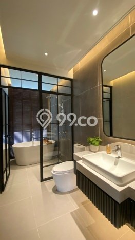 Rumah Elit LB 237m2 Siap Pakai Desain Elegan di Gading Serpong, Tangerang Rumah Elit LB 237m2 Siap Pakai Desain Elegan di Gading Serpong, Tangerang