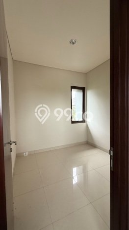 FOR SALE Kost 5 Kamar, 4 Kamar Mandi di BSD, Tangerang Selatan, Luas 128m2 FOR SALE Kost 5 Kamar, 4 Kamar Mandi di BSD, Tangerang Selatan, Luas 128m2