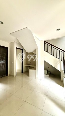 FOR SALE Kost 5 Kamar, 4 Kamar Mandi di BSD, Tangerang Selatan, Luas 128m2 FOR SALE Kost 5 Kamar, 4 Kamar Mandi di BSD, Tangerang Selatan, Luas 128m2