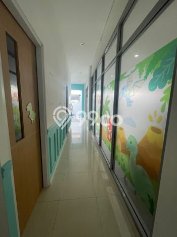 Ruko Area Strategis di BSD, Luas 178m2m², Siap Usaha Ruko Area Strategis di BSD, Luas 178m2m², Siap Usaha
