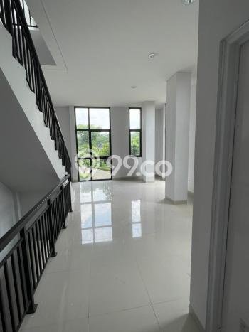 Ruko Disewakan di Area Ramai BSD, Tangerang Selatan Ruko Disewakan di Area Ramai BSD, Tangerang Selatan