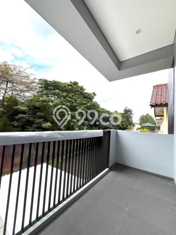Ready to Use! Luxury House LT 190m2 Desain Modern di Alam Sutera Ready to Use! Luxury House LT 190m2 Desain Modern di Alam Sutera