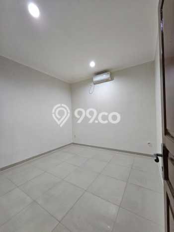 Disewakan! Rumah 3 Kamar Tidur &
3 Kamar Mandi di Sunter, Jakarta Utara Disewakan! Rumah 3 Kamar Tidur &
3 Kamar Mandi di Sunter, Jakarta Utara