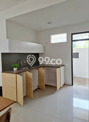 Jual Rumah Strategis Bagus Punya 4 KT di Lakarsantri Surabaya - Jual Rumah Strategis Bagus Punya 4 KT di Lakarsantri Surabaya -