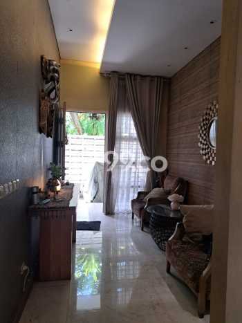 Hunian Elit LB 340m2 Siap Huni Desain Elegan di BSD Nusaloka, Tangerang Hunian Elit LB 340m2 Siap Huni Desain Elegan di BSD Nusaloka, Tangerang