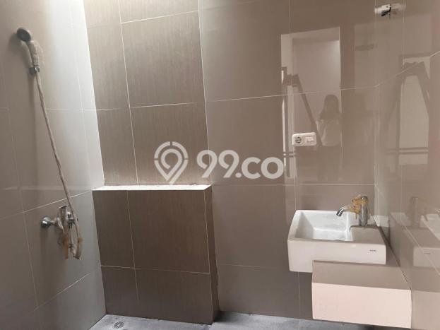 Hunian Elit LB 300m2 Siap Pakai Desain Elegan di Alam Sutera, Tangerang Hunian Elit LB 300m2 Siap Pakai Desain Elegan di Alam Sutera, Tangerang