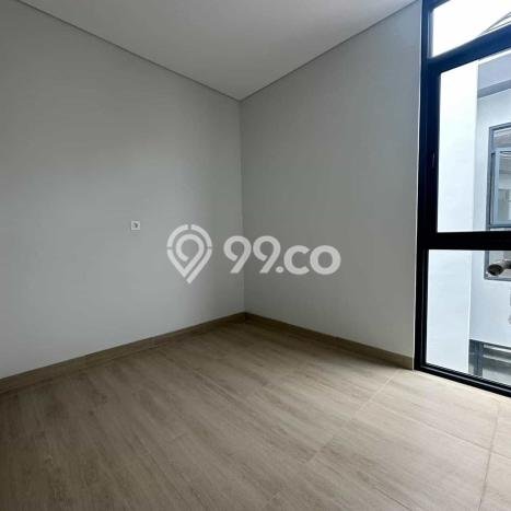 Disewakan Rumah Murah di BSD Green Wich Tangerang dengan 4 Kamar Tidur Disewakan Rumah Murah di BSD Green Wich Tangerang dengan 4 Kamar Tidur