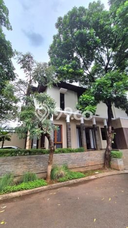Hunian Elit LB 252m2 Siap Huni Desain Elegan di Cibubur, Bogor Hunian Elit LB 252m2 Siap Huni Desain Elegan di Cibubur, Bogor