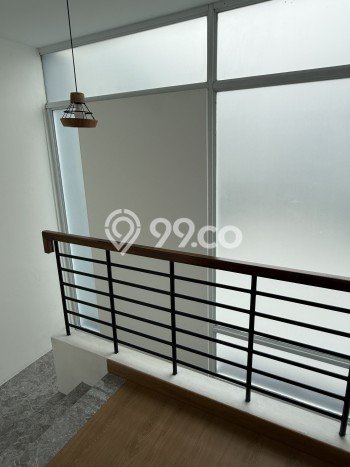 Rumah Elit Modern Tanpa Renovasi di BSD The Icon Tangerang Rumah Elit Modern Tanpa Renovasi di BSD The Icon Tangerang