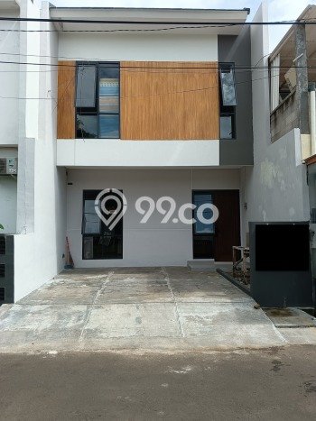 Rumah Luas Asri 4 KT Siap Huni di BSD Nusaloka Tangerang Rumah Luas Asri 4 KT Siap Huni di BSD Nusaloka Tangerang