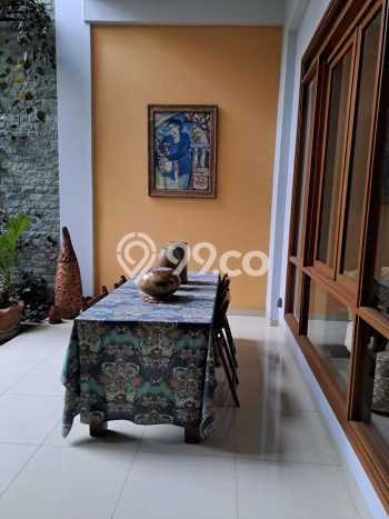 Ready to Use! Luxury House LT 395m2 Desain Modern di BSD The Green Ready to Use! Luxury House LT 395m2 Desain Modern di BSD The Green