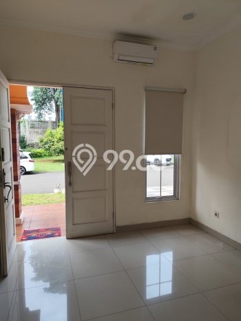 Disewakan! Rumah 3 Kamar Tidur &
4 Kamar Mandi di Gading Serpong, Tangerang Disewakan! Rumah 3 Kamar Tidur &
4 Kamar Mandi di Gading Serpong, Tangerang