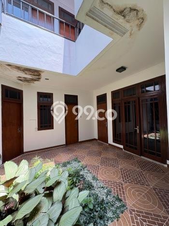 Jual Rumah Mewah Elegan Dengan View Cantik di Rawamangun, Jakarta Timur Jual Rumah Mewah Elegan Dengan View Cantik di Rawamangun, Jakarta Timur