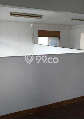 BEST CHOICE! Rumah area Pulo Gadung, LT 100m2m² Bangunan 200m2m² BEST CHOICE! Rumah area Pulo Gadung, LT 100m2m² Bangunan 200m2m²
