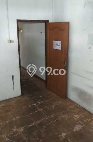 BEST CHOICE! Rumah area Pulo Gadung, LT 100m2m² Bangunan 200m2m² BEST CHOICE! Rumah area Pulo Gadung, LT 100m2m² Bangunan 200m2m²