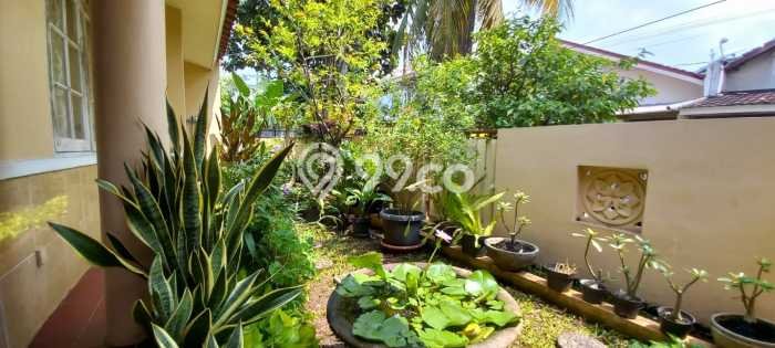 Rumah Elit Modern Siap Huni di Bintaro Tangerang Selatan Rumah Elit Modern Siap Huni di Bintaro Tangerang Selatan