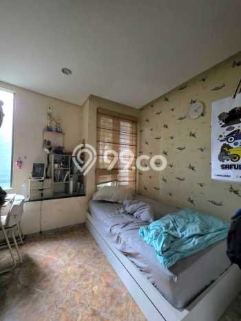 Hunian Nyaman Asri 4 KT Siap Huni di Bintaro Tangerang Selatan Hunian Nyaman Asri 4 KT Siap Huni di Bintaro Tangerang Selatan