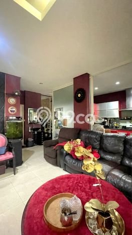 Hunian Nyaman Asri 4 KT Siap Huni di Bintaro Tangerang Selatan Hunian Nyaman Asri 4 KT Siap Huni di Bintaro Tangerang Selatan