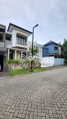 Ready to Use! Luxury House LT 204m2 Desain Elegan di Bintaro Ready to Use! Luxury House LT 204m2 Desain Elegan di Bintaro