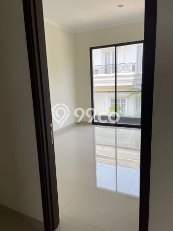 Rumah area , Dekat Stasiun, 4 KT, LT 144m2m² LB 161m2m² Rumah area , Dekat Stasiun, 4 KT, LT 144m2m² LB 161m2m²