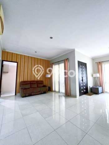 Rumah Luxury Modern Siap Huni di Bintaro Tangerang Selatan Rumah Luxury Modern Siap Huni di Bintaro Tangerang Selatan